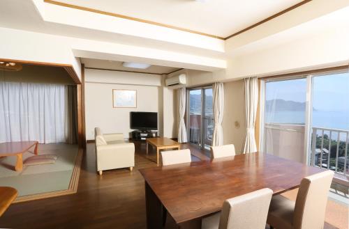 Grandview Iwai