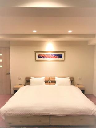 Sakura Suite