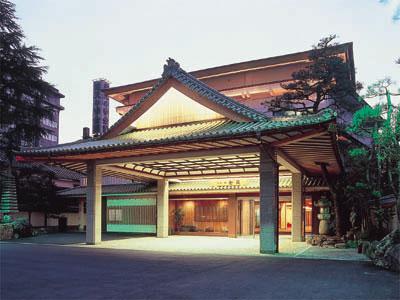 Roten-no-Yu Kinkaku