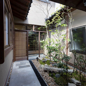 Choya Goshominami
