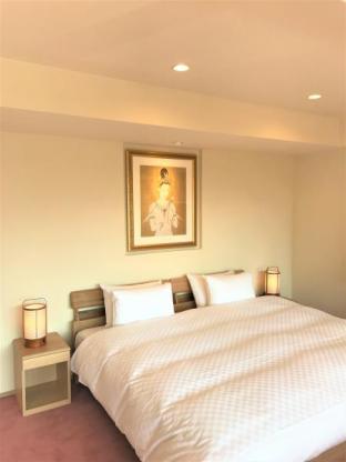 Sakura Suite