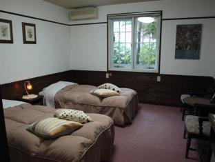 Royal Silk Inn