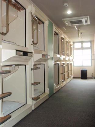 Capsule Hotel Kobe Sannomiya
