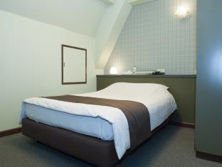 Hotel L