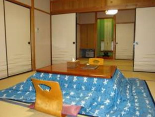 Yufuin Ryokan Yusuraume