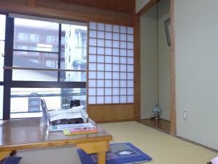 Fujiwara Ryokan Hotel