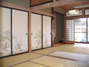 Nagahama Ryokan