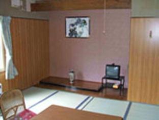 Rusutsu Pension & Drive inn Sky Be