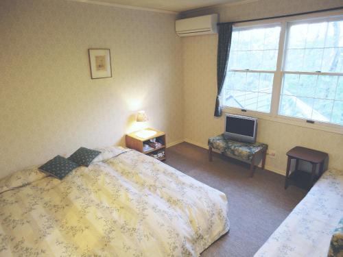 Cozy Inn Antique