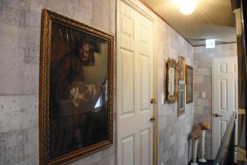 Expected Inn