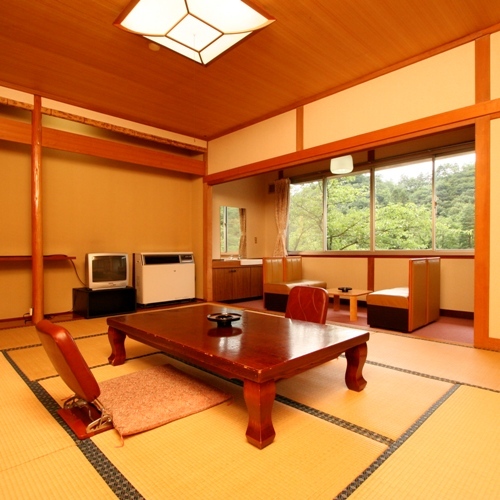 Nakaoyama Onsen Shosenkaku (Nagano)