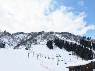 FJ02 1 Right in front of ski slopenear GALAwifi