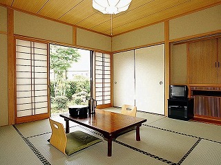Yufuin Onsen Hasuwa Ryokan