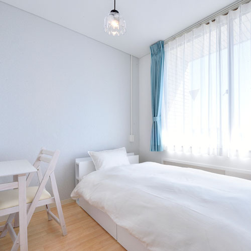 The Gen's Hotel & Apartment