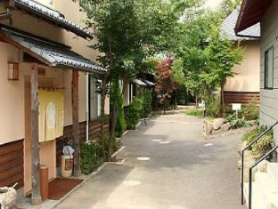 Yufuin Ryokan Yusuraume