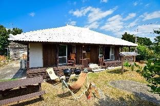 Private secret base. Vintage Okinawa + US culture!